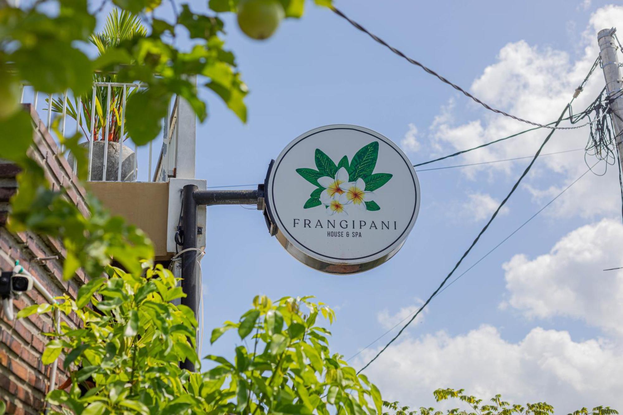 Frangipani House And Spa By Ecommerceloka Canggu  Ngoại thất bức ảnh